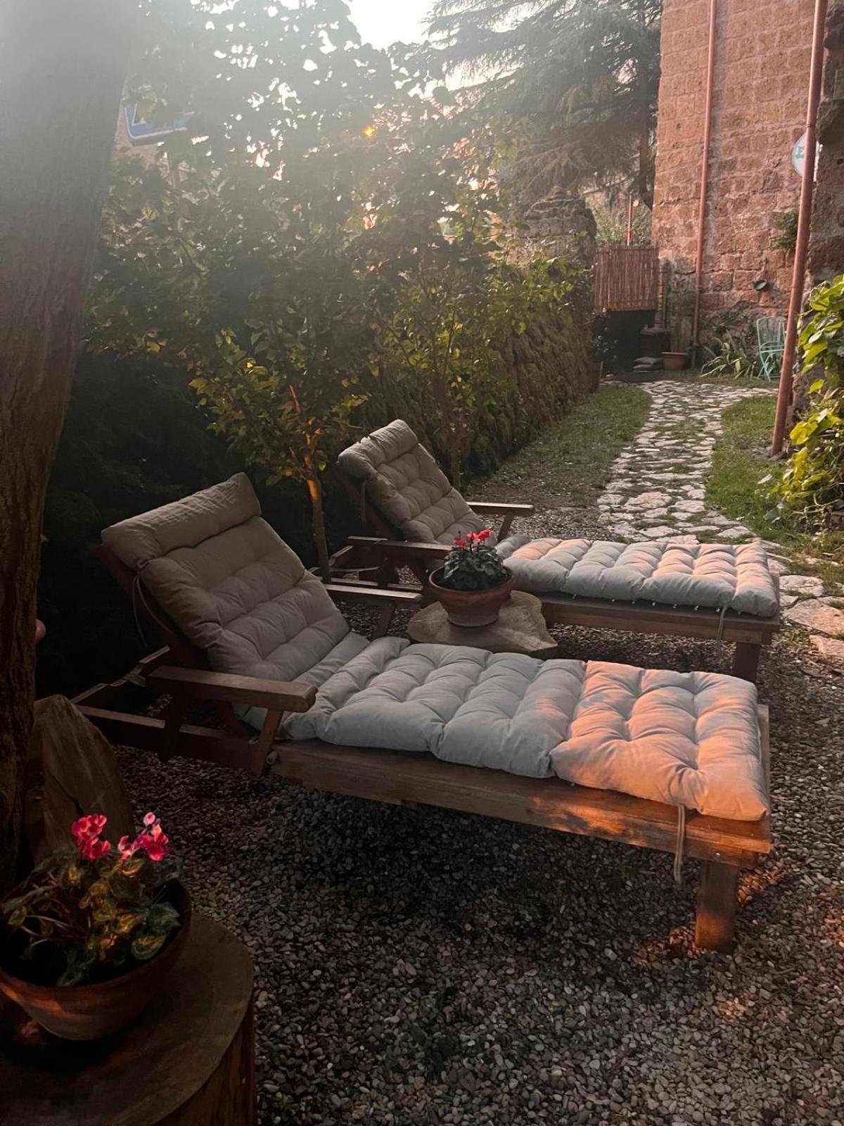 B&B Etruscan Garden Sutri Buitenkant foto